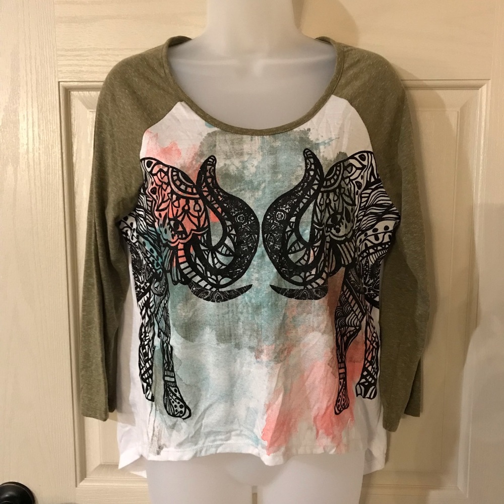 Graffic Tee